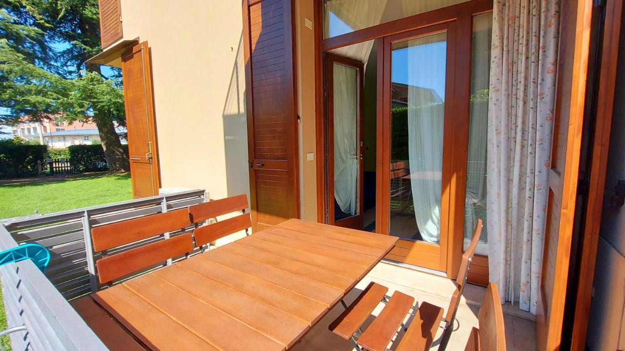 Colors Pool Apartment 바르돌리노 외부 사진