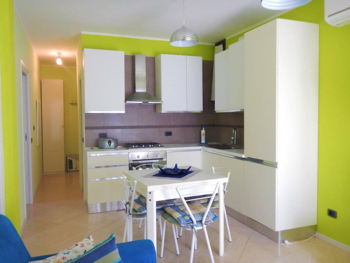 Colors Pool Apartment 바르돌리노 외부 사진
